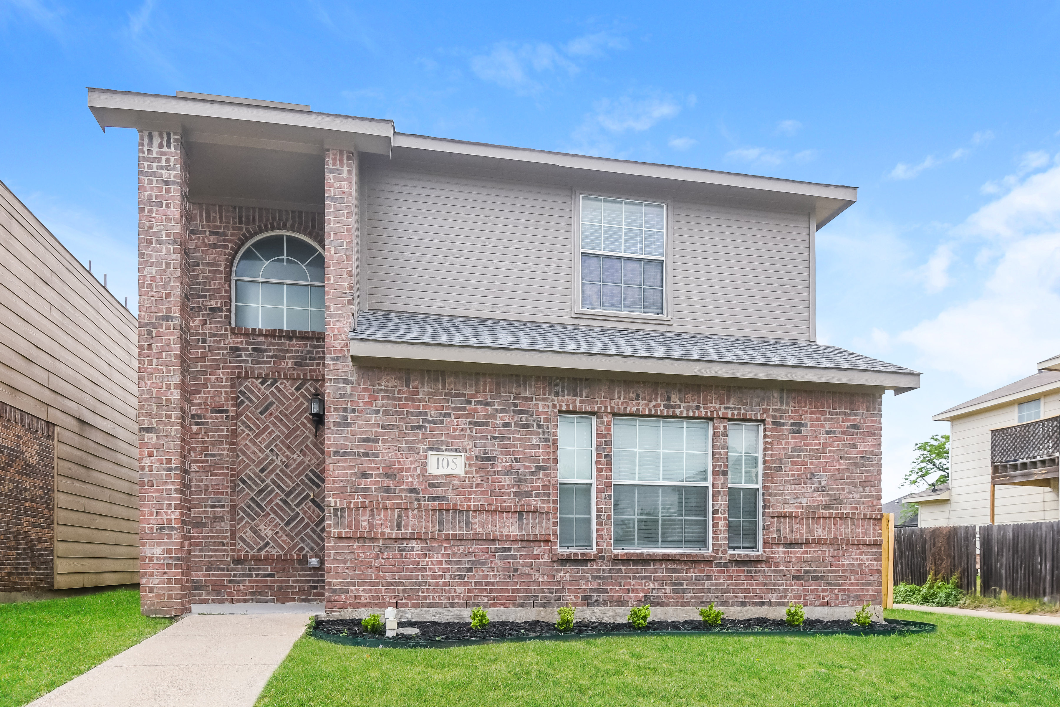 105 Callender Drive Fort Worth, TX 76108